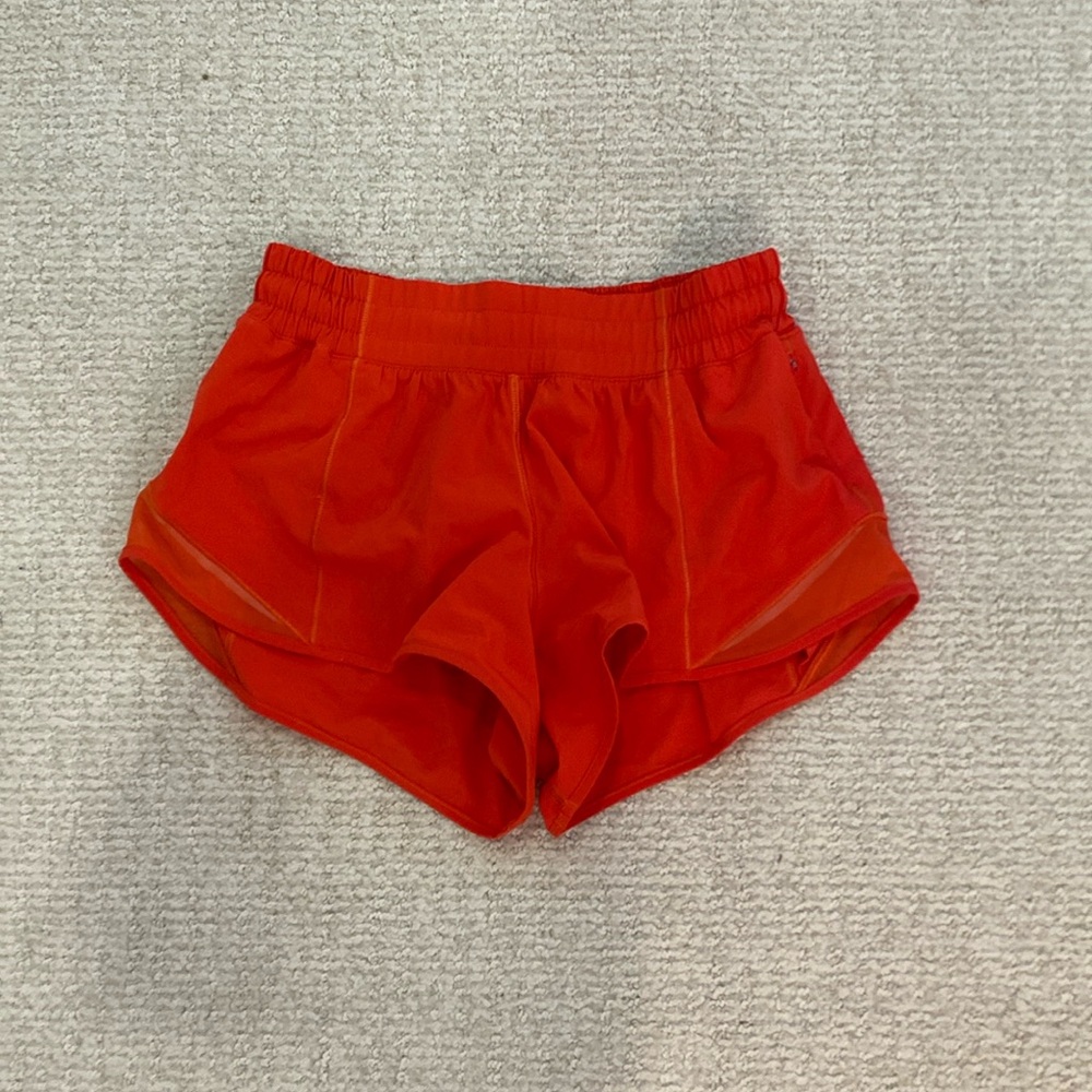 Lululemon Hotty Hot Shorts 2.5in Size 4